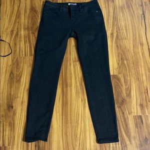 Black skinny jeans
